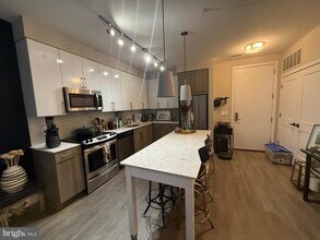 145 Riverhaven Dr in Oxon Hill, MD - Building Photo - Building Photo