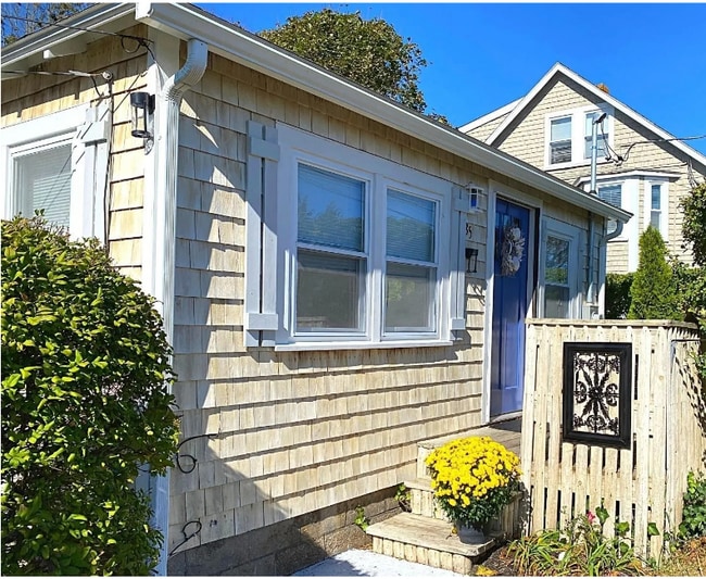 property at 35 Arlington St