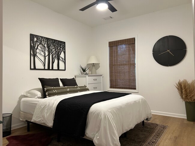 property at 582 Prescott Pt