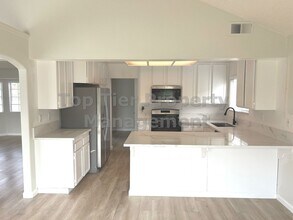 2721 Southampton Rd in Carlsbad, CA - Building Photo - Building Photo