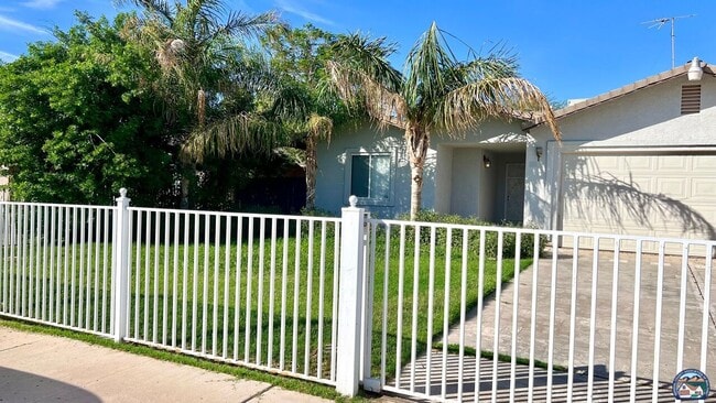 property at 22 Hawk St