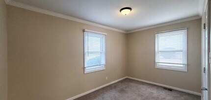 1905 Cowing Ln in Crest Hill, IL - Building Photo - Building Photo