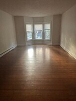 35 Ashland Ave, Unit 2 in Buffalo, NY - Building Photo