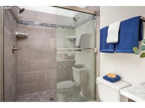 8816 N Edison St in Portland, OR - Building Photo - Building Photo