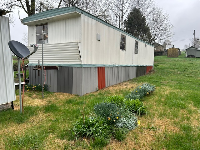 116 Kirchner St in Middlebourne, WV - Building Photo - Building Photo