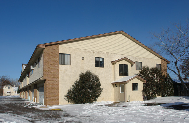 316 Polk St in Anoka, MN - Building Photo - Building Photo