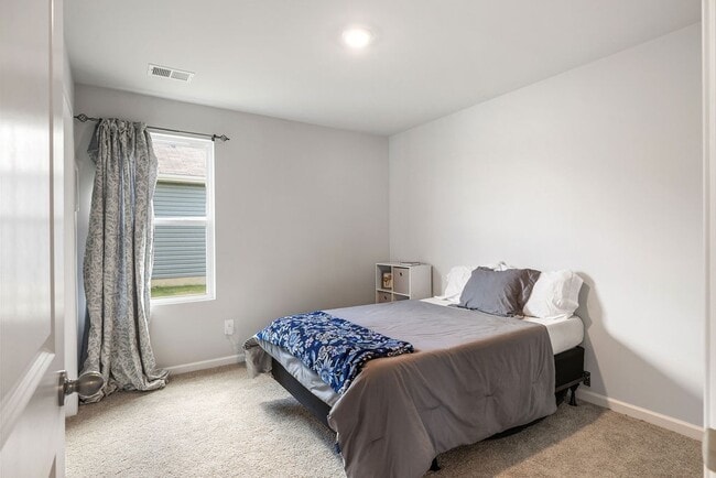 property at 1413 Prescott Ln