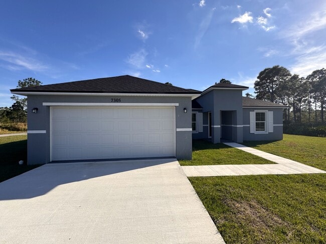 property at 7305 Sun N Lake Blvd