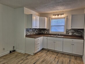 1856 E 78th St in Kansas City, MO - Building Photo - Building Photo