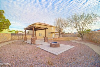 3313 Crown Hill Pl in El Paso, TX - Building Photo - Building Photo