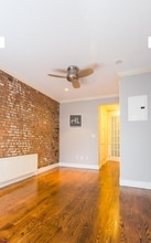 345 E 5th St in New York, NY - Foto de edificio - Building Photo