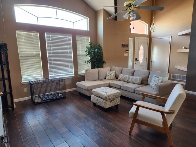 3029 Tierra Salada Dr in El Paso, TX - Building Photo - Building Photo