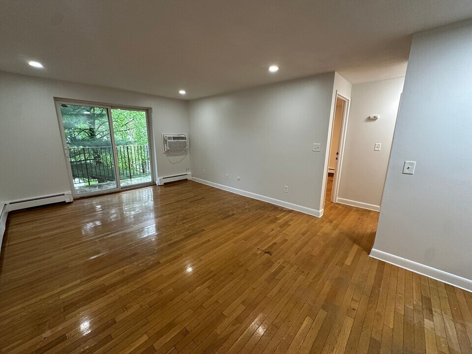 32 Annese Rd in Chelsea, MA - Building Photo