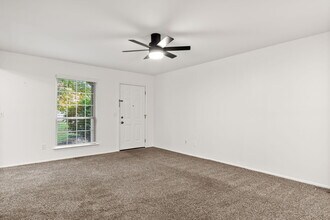 3034 Forest Creek Ct in Ann Arbor, MI - Building Photo - Building Photo