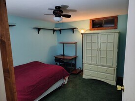 8596 Meadowbrook Dr in Jenison, MI - Building Photo