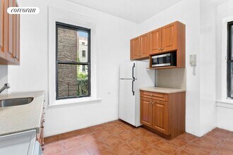 250 Riverside Dr in New York, NY - Building Photo - Building Photo