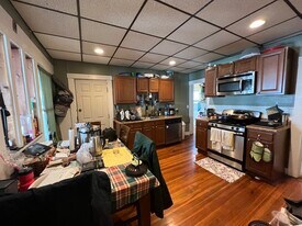 361 Beacon St, Unit 2 in Somerville, MA - Building Photo