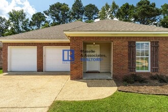 629 Westhill Rd in Brandon, MS - Building Photo - Building Photo