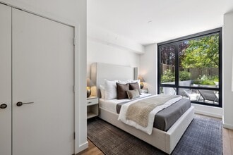 2525 Van Ness Ave in San Francisco, CA - Building Photo - Building Photo