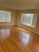 11380 Clearspring Rd in San Diego, CA - Foto de edificio - Building Photo