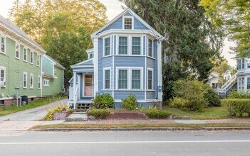 151 Locust St in Dover, NH - Building Photo - Building Photo