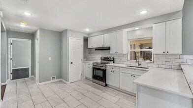 474 Ridge Haven St in Canyon Lake, TX - Foto de edificio - Building Photo