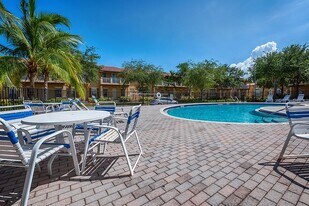 2502 NW 4th St in Boynton Beach, FL - Building Photo