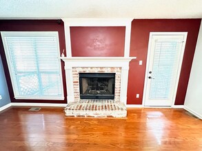 2717 Creekside Dr in Little Rock, AR - Foto de edificio - Building Photo
