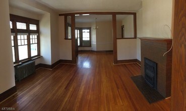 580 Ridgewood Rd-Unit -1 in Maplewood, NJ - Building Photo - Building Photo