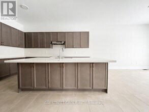 278 Archerhill Ct in Aurora, ON - Building Photo - Building Photo