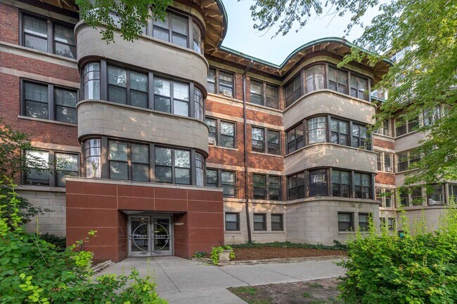 5337 S. Hyde Park Boulevard in Chicago, IL - Building Photo - Building Photo