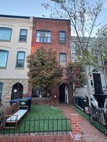 208 9th St NE in Washington, DC - Building Photo