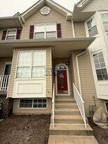 9 Clearbrook Ln in Flemington, NJ - Building Photo