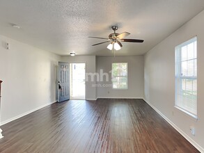 2985 Sentiment Ln in Greenwood, IN - Building Photo - Building Photo