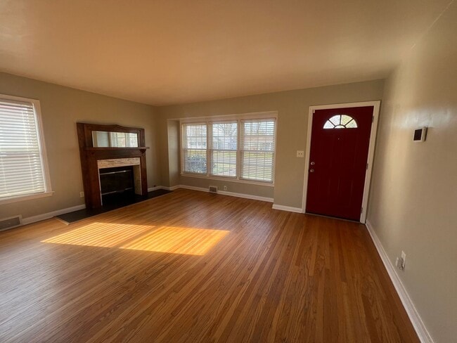 3323 Dean Dr in Louisville, KY - Building Photo - Building Photo