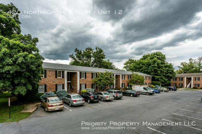 420 N Grove St-Unit -12 in Bridgewater, VA - Building Photo