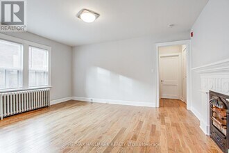 27 Sherwood Ave in Toronto, ON - Building Photo - Building Photo