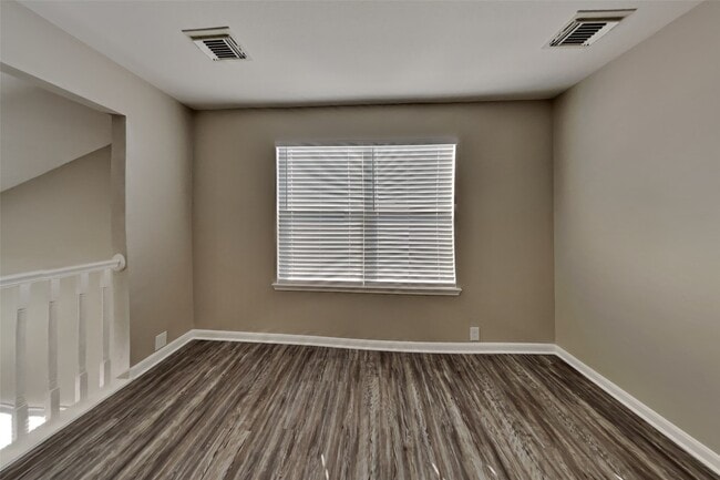2714 Woodspring Forest Dr in Houston, TX - Building Photo - Building Photo