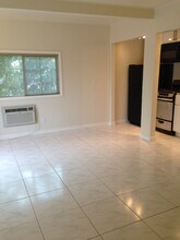 1800 Devon Ct in Concord, CA - Building Photo - Building Photo