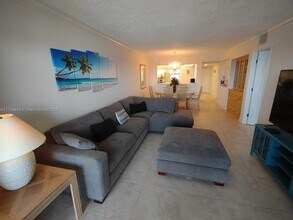 10200 S Ocean Dr in Jensen Beach, FL - Building Photo - Building Photo