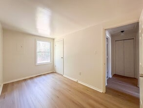 7 Fox Hill Dr in Kilmarnock, VA - Building Photo - Building Photo