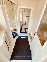 110 Cedarcrest Blvd in Toronto, ON - Building Photo - Building Photo