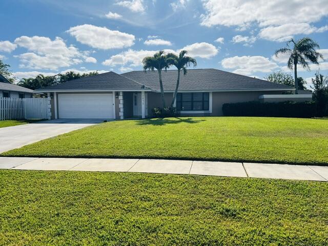 1873 Hollyhock Rd in Wellington, FL - Building Photo