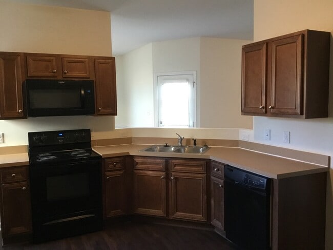 2321 King Malcolm Ln in Zebulon, NC - Building Photo - Building Photo