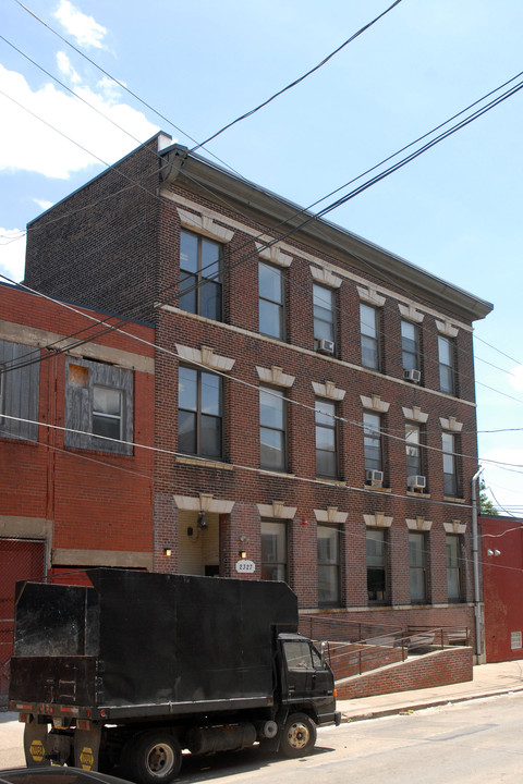 One APM Plaza in Philadelphia, PA - Building Photo