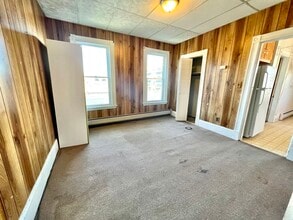 42 Everett St, Unit #3 in Boston, MA - Building Photo - Building Photo