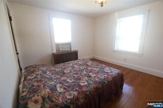 290 Ridge Rd in Rutherford, NJ - Building Photo - Building Photo