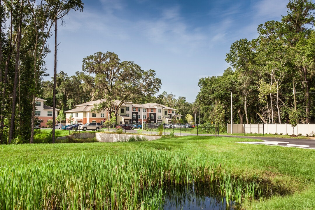 Freedom Gardens in Brooksville, FL - Building Photo