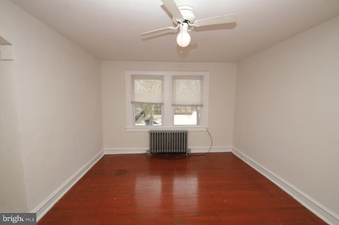 4060 L St Photo