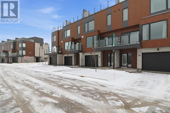 117 Sladden Ct in Blue Mountains, ON - Building Photo - Building Photo